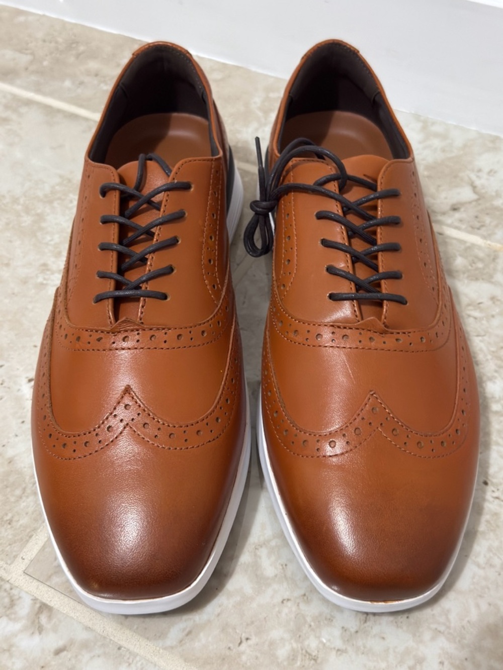 Wolf & Shepherd Men's Crossover Wingtip Oxford In Honey l White Color (Sz 11).